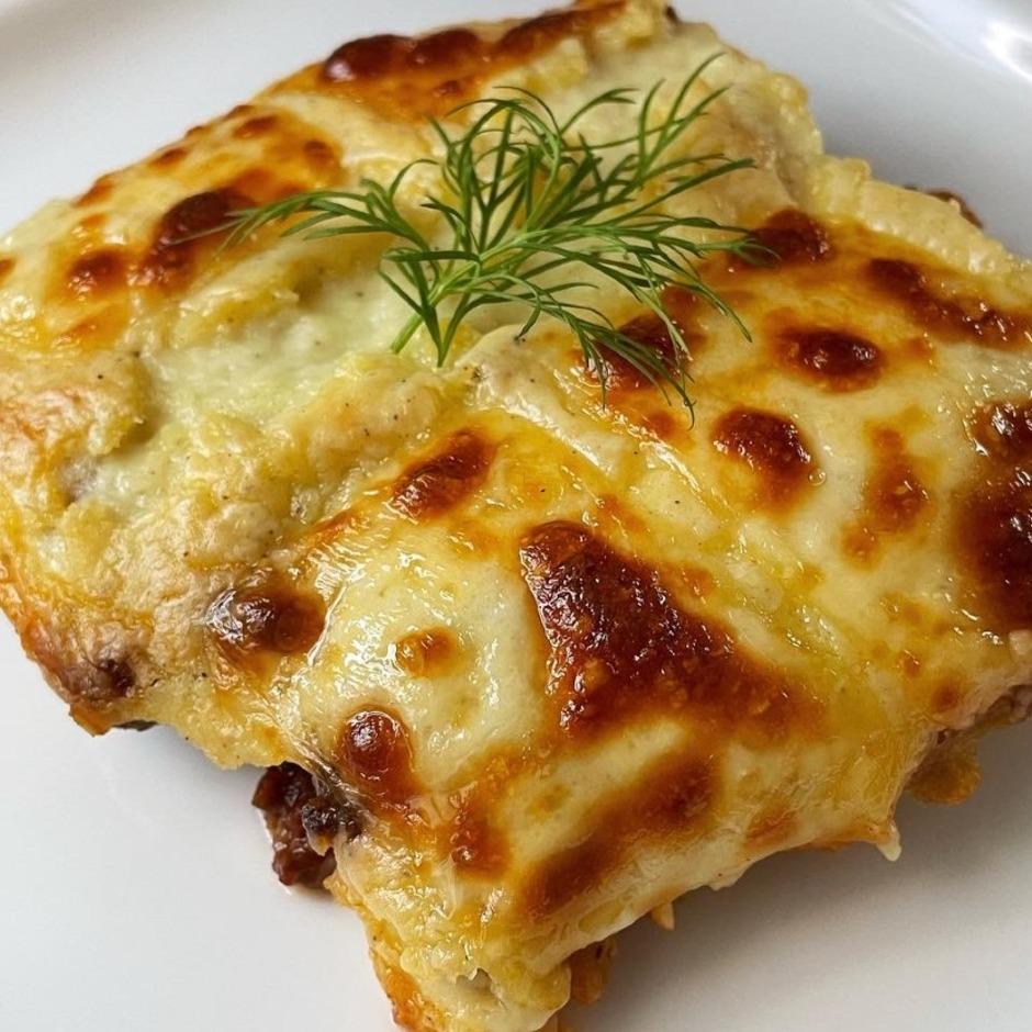 Fırında Beşamel Soslu Kıymalı Patates