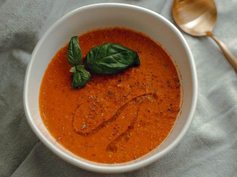 Salçalı Mercimek Çorbası