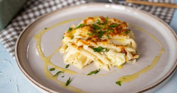 Beyaz Peynirli Fırında Makarna