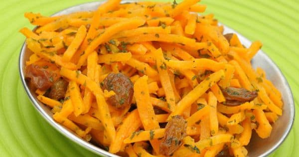 Kuru Üzümlü Havuç Salatası