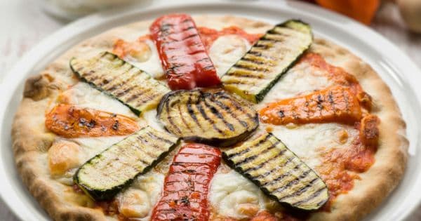 Izgara Sebzeli Pizza