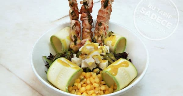 Kabaklı, Izgara Tavuk Şiş Salata