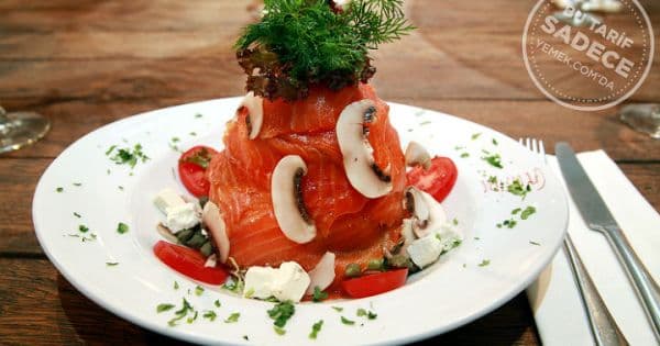 Füme Somon Salatası