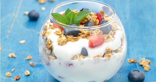 Yoğurtlu Müsli