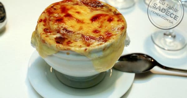 Fransız Usulü Soğan Çorbası