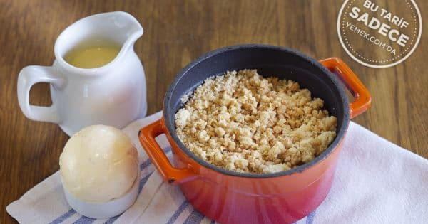 Armut ve Böğürtlenli Crumble