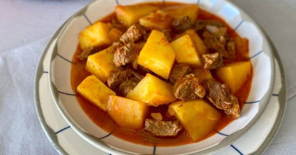 Etli Patates Yemeği