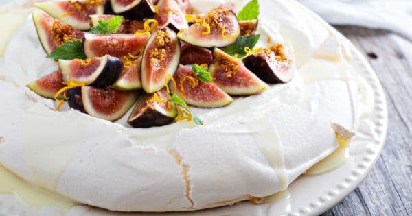 Taze İncirli Pavlova