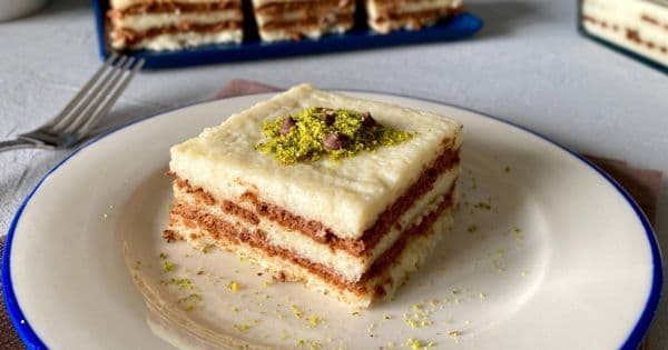 Bisküvili İrmik Tatlısı