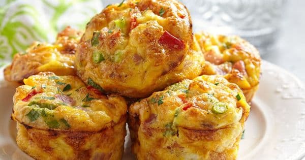 Salamlı Kahvaltılık Muffin