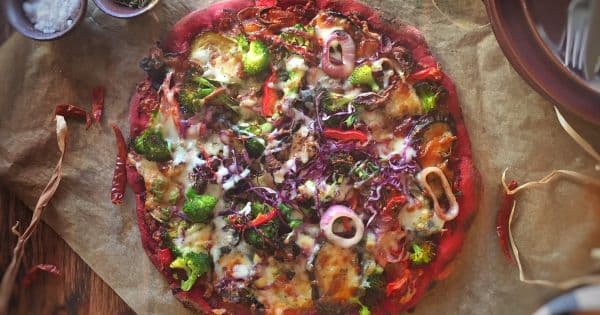 Pancar Püreli Izgara Sebzeli Pizza
