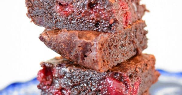 Vişneli Islak Brownie