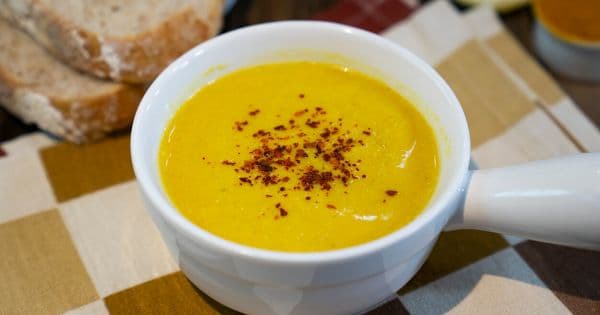 Zerdeçallı Mercimek Çorbası