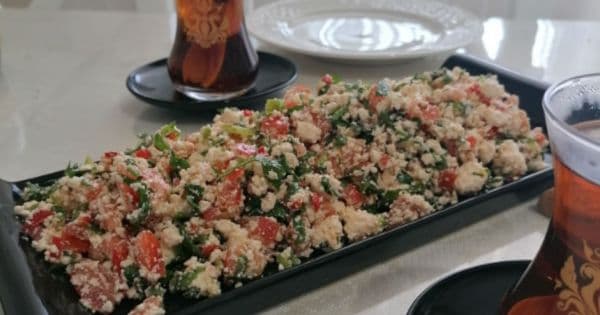 Çökelek Salatası