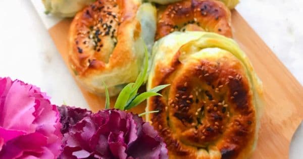 Ispanaklı Peynirli Gül Böreği