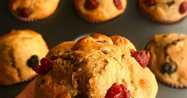 Rafine Şekersiz Kırmızı Meyveli Muffin