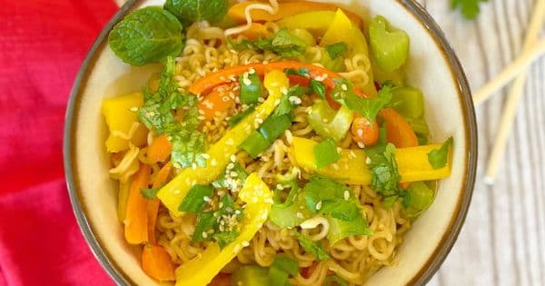 Sebzeli Noodle