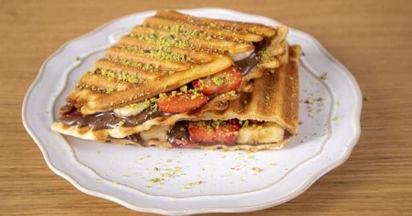 Tost Makinesinde Kolay Waffle