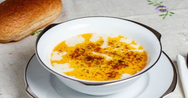 Buğdaylı Yoğurt Çorbası