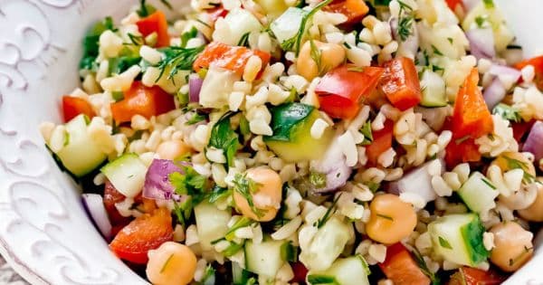 Nohutlu Bulgur Salatası