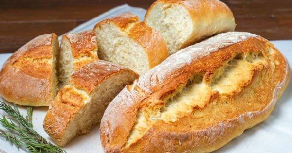 Evde Klasik Somun Ekmek