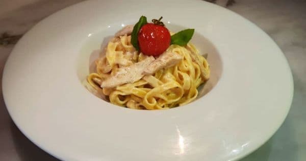 Fettuccine Alfredo