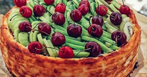 Meyveli San Sebastian Cheesecake