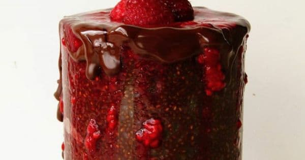 Frambuaz Soslu Chia Puding