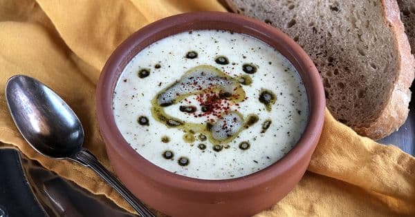 Yoğurtlu Bakliyat Çorbası