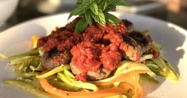 Kabak Makarnalı Köfte