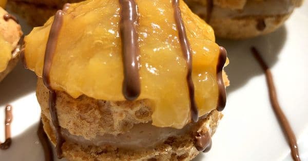 Şeftali Soslu Profiterol