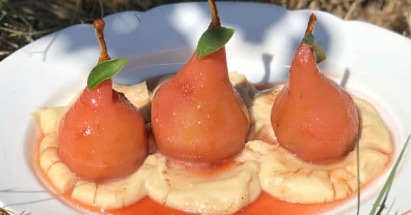 Tahinli Muhallebi Dolgulu Armut Tatlısı