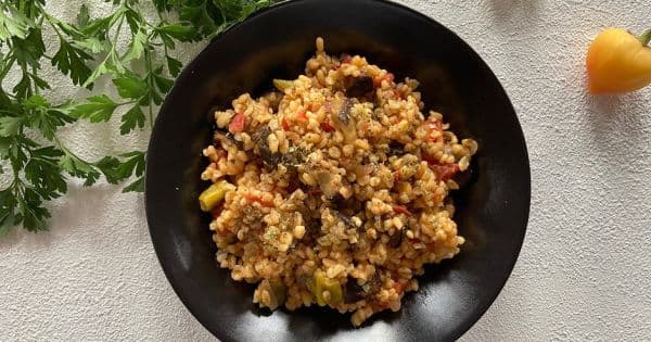 Patlıcanlı Bulgur Pilavı
