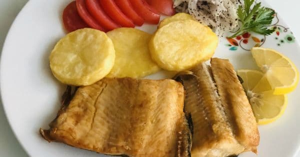 Fırında Karadeniz Somonu