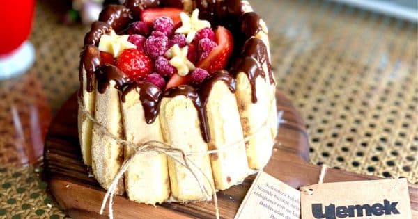Tiramisu Charlotte