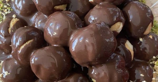 Çikolatalı Profiterol