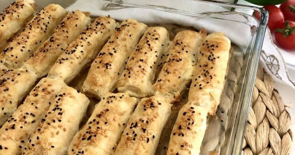 Soda Banyolu Peynirli Börek