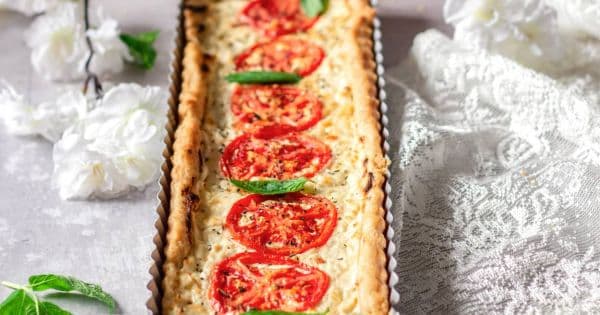 Domatesli Beyaz Peynirli Tart