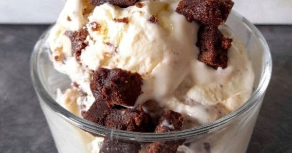 3 Malzemeli Brownie'li Dondurma