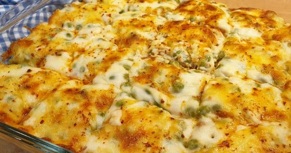 Beşamel Soslu, Kıymalı ve Sebzeli Fırın Yemeği