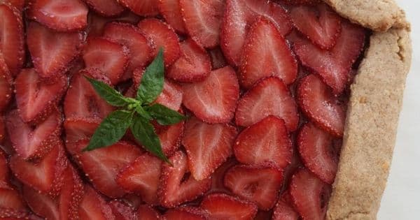 Çilekli Fındıklı Galette