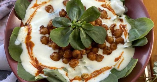 Nohutlu Semizotu Salatası
