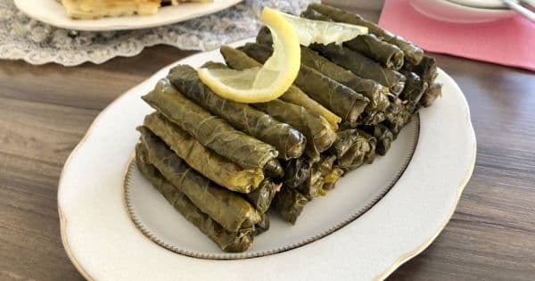 Zeytinyağlı Ekşili Yaprak Sarma