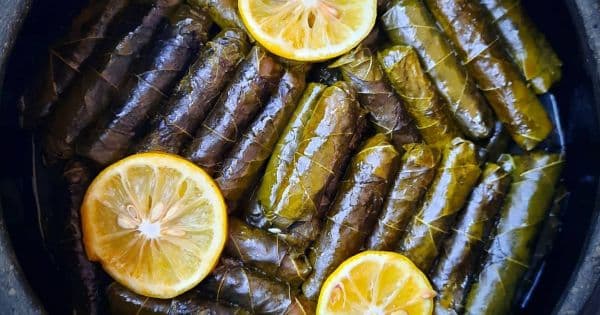 Ev Yapımı Zeytinyağlı Yaprak Sarma