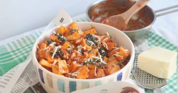 Fesleğenli Patates Bravas