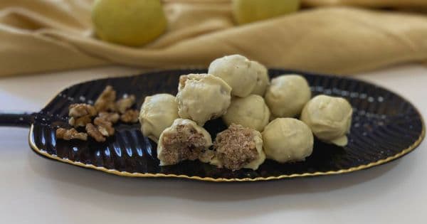 Beyaz Çikolata Kaplı Elmalı Toplar