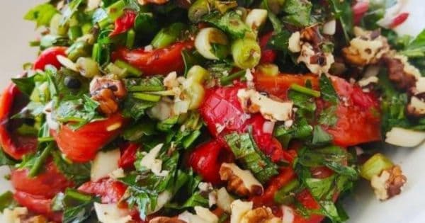 Cevizli Kırmızı Köz Biber Salatası