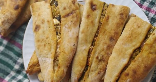 Ev Yapımı Peynirli Pide