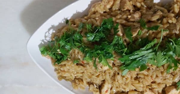 Körili Tavuklu Arpa Pilavı