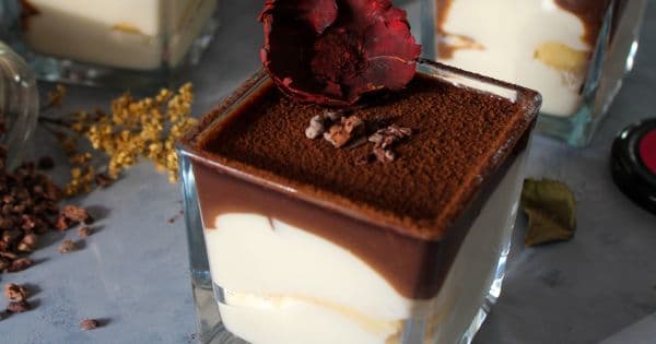 Çikolata Soslu Tiramisu